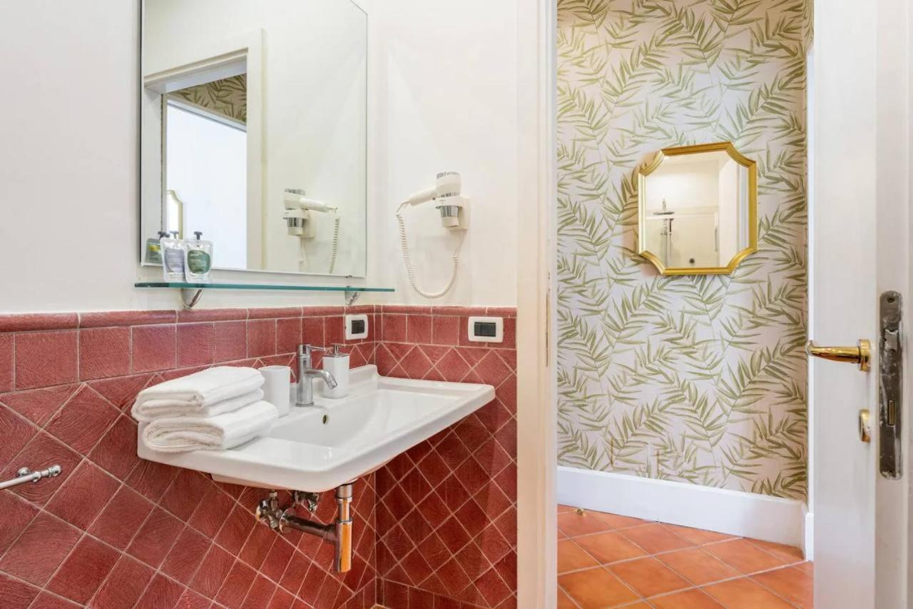 Fori Imperiali Luxe Mansion Hotel Рим Екстериор снимка